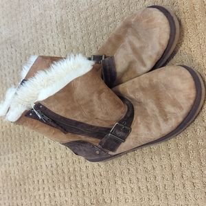 ugg australia colorblock zip boots